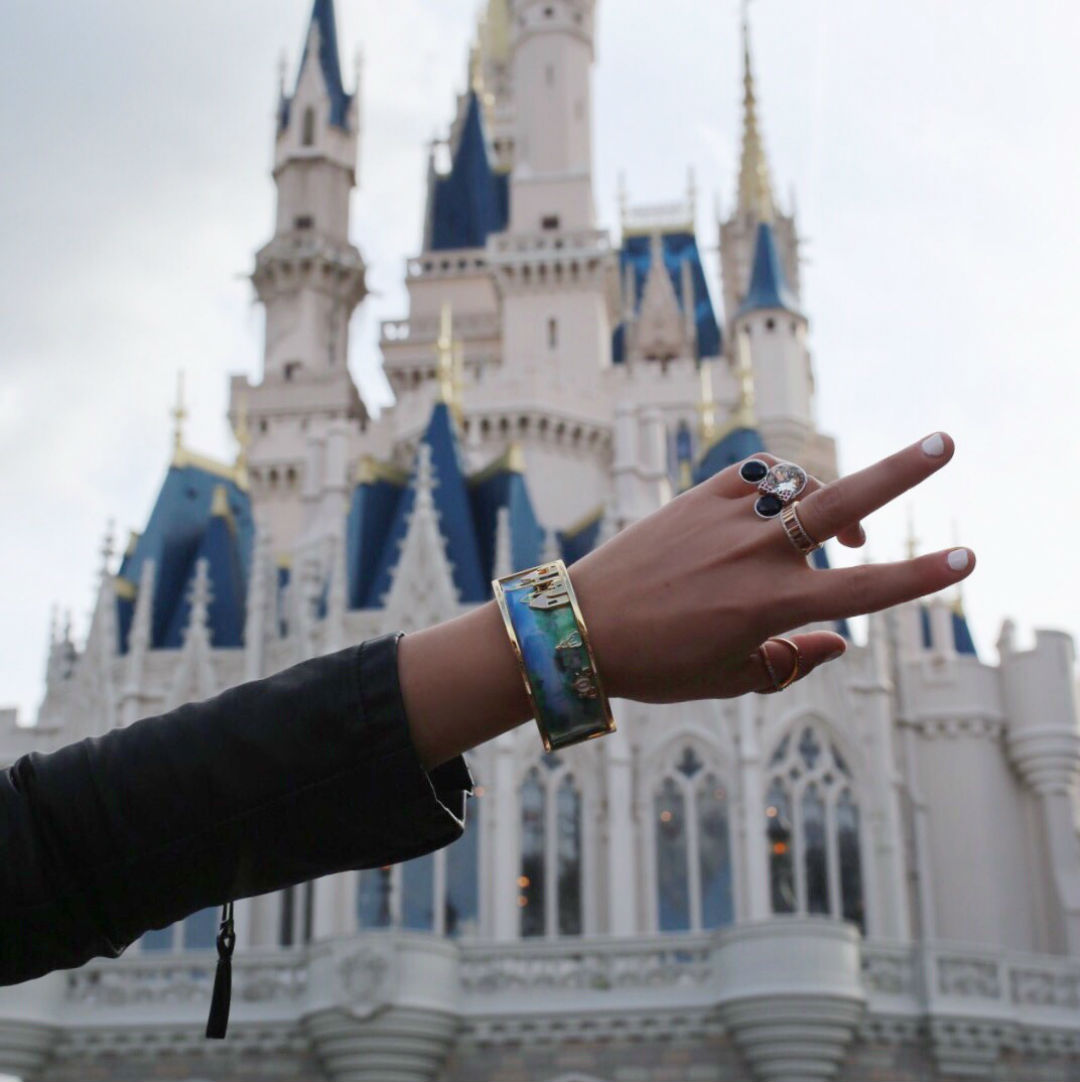 Blogger Sarah Lindner of The House of Sequins guide to Walt Disney World Orlando Florida. 