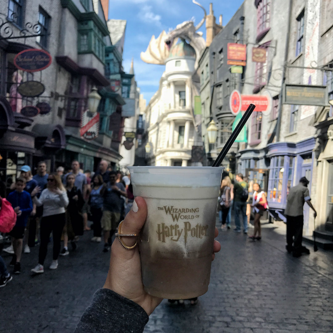 Blogger Sarah Lindner of The House of Sequins at Universal Orlando Harry Potter butterbeer