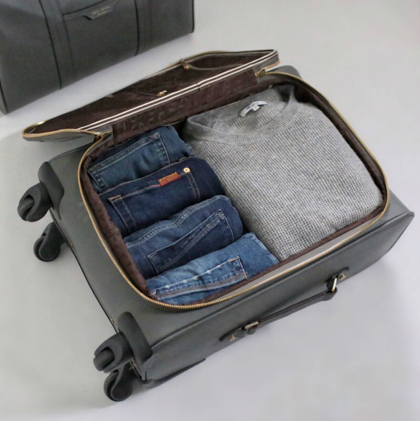 Blogger Sarah Lindner of The House of Sequins Travel and packing hacks