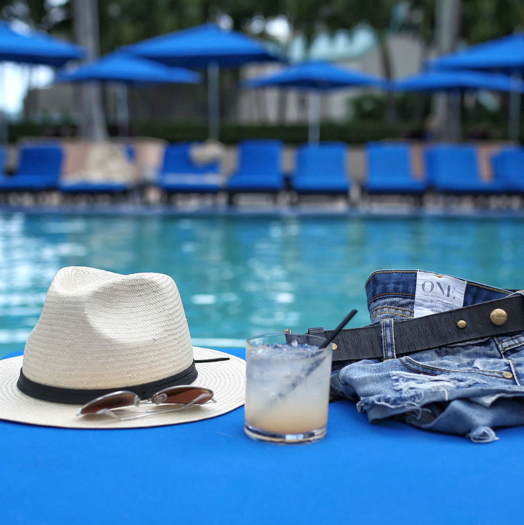 Blogger Sarah Lindner of The House of Sequins review of The Ritz-Carlton Hotel, Coconut Grove in Miami.