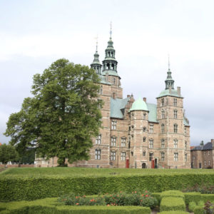 Blogger Sarah Lindner of The House of Sequins in Copenhagen at King's Garden and Rosenborg Castle Gardens