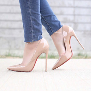 Blogger Sarah Lindner of The House of Sequins so kate christian louboutin heels