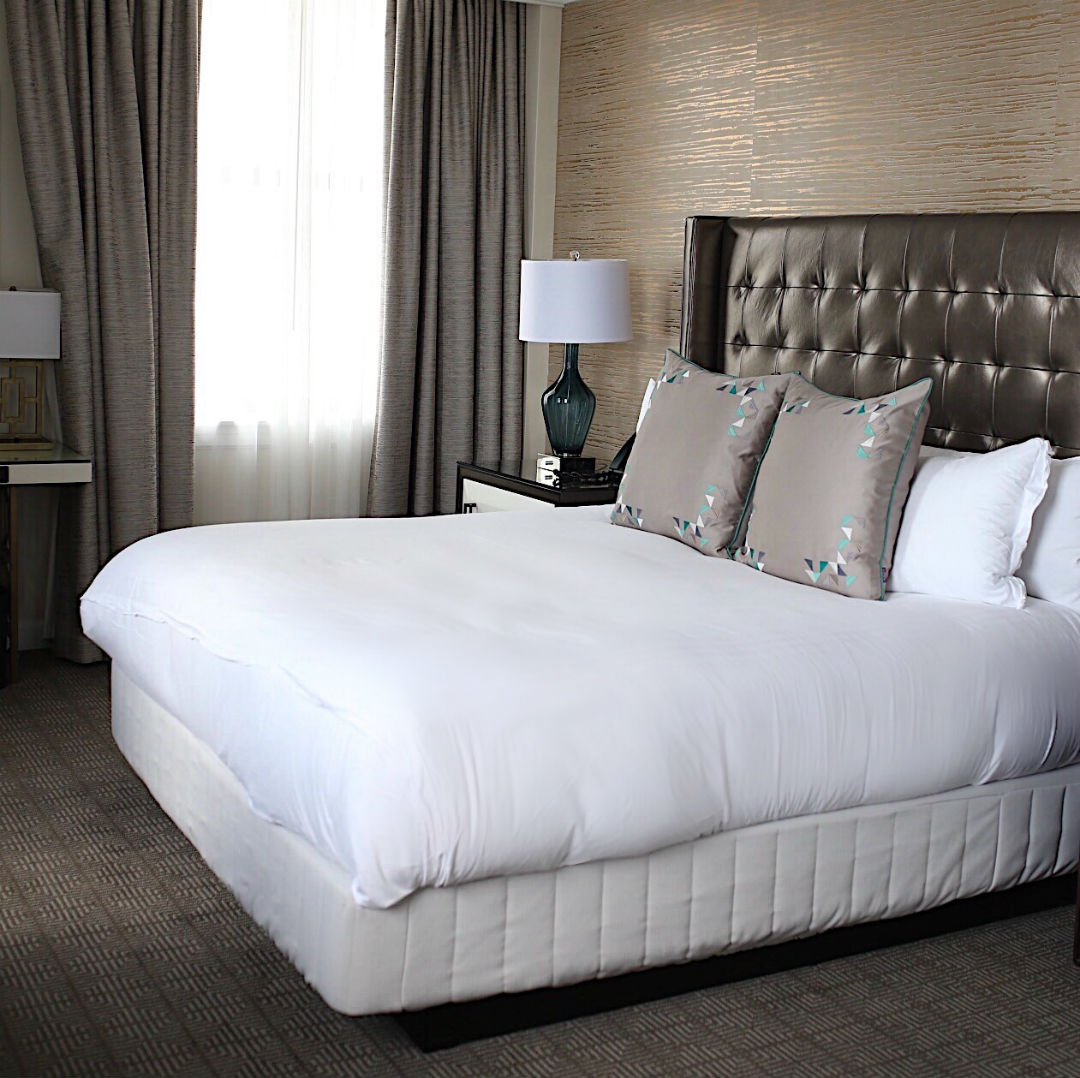 Blogger Sarah Lindner of The House of Sequins review of The Ritz-Carlton, Philadelphia