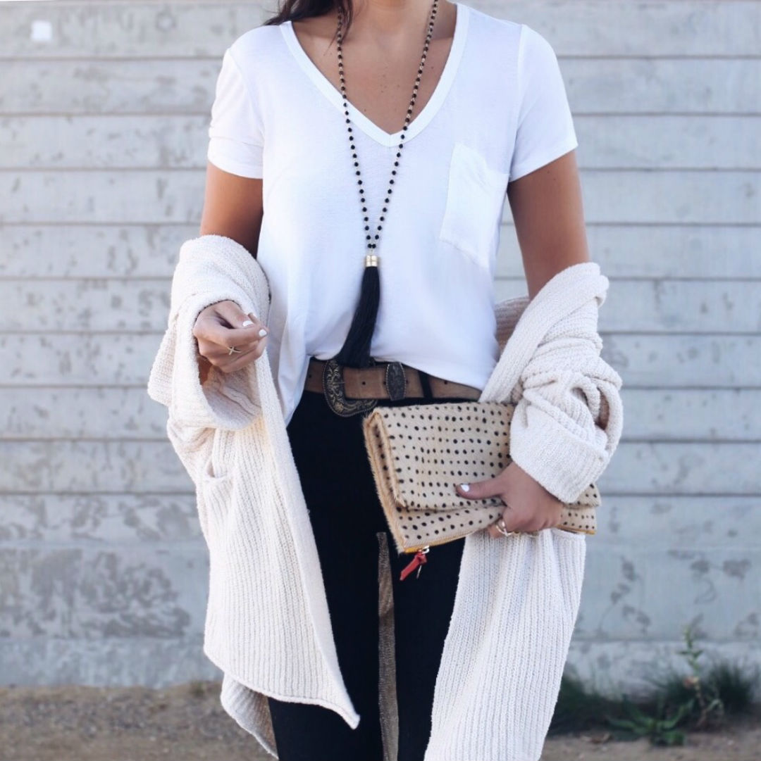 Blogger Sarah Lindner of The house of Sequins wearing free people low tide cardigan