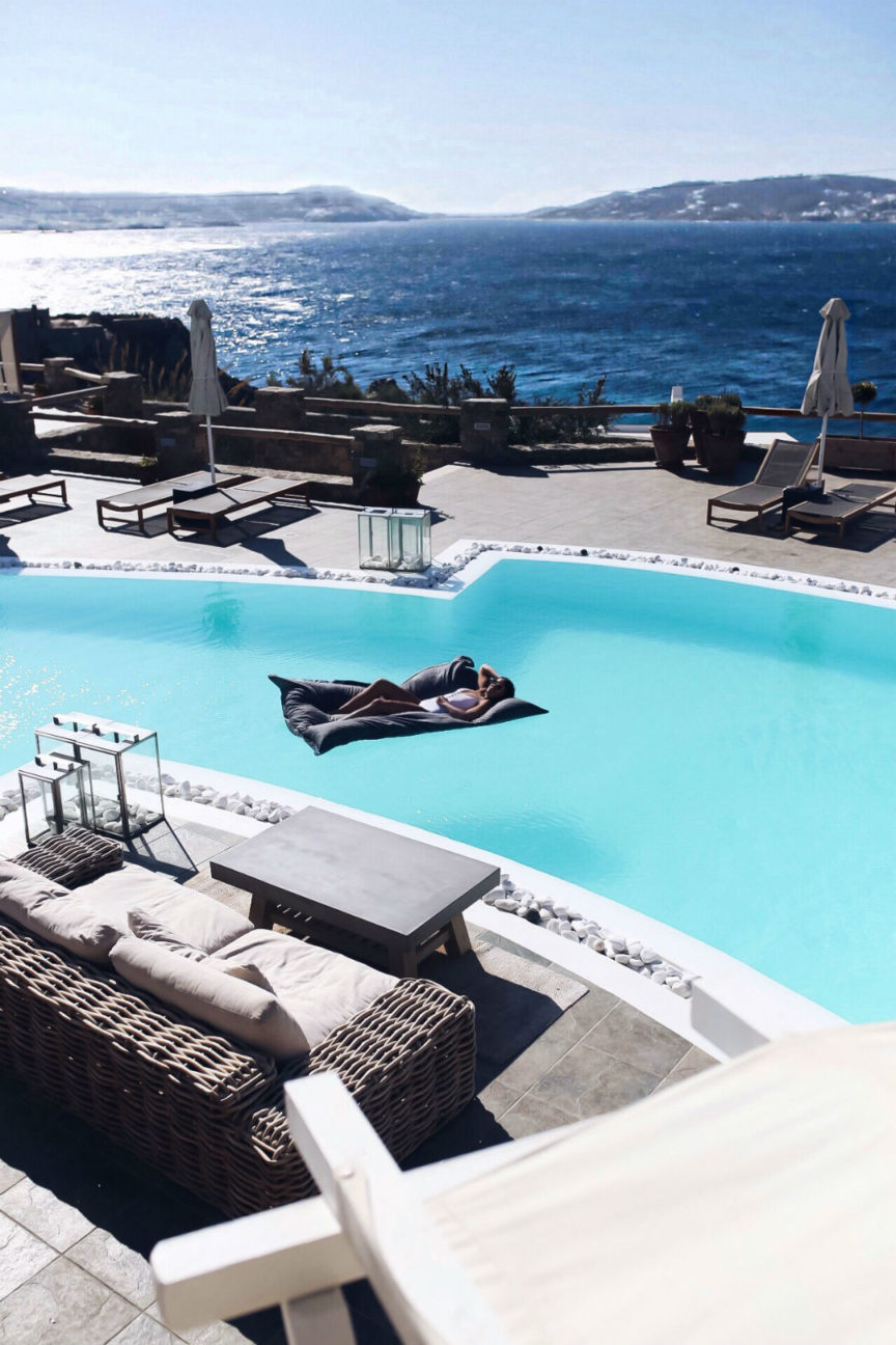 Blogger Sarah Lindner of the House of Sequins travel guide to Mykonos, Greece.