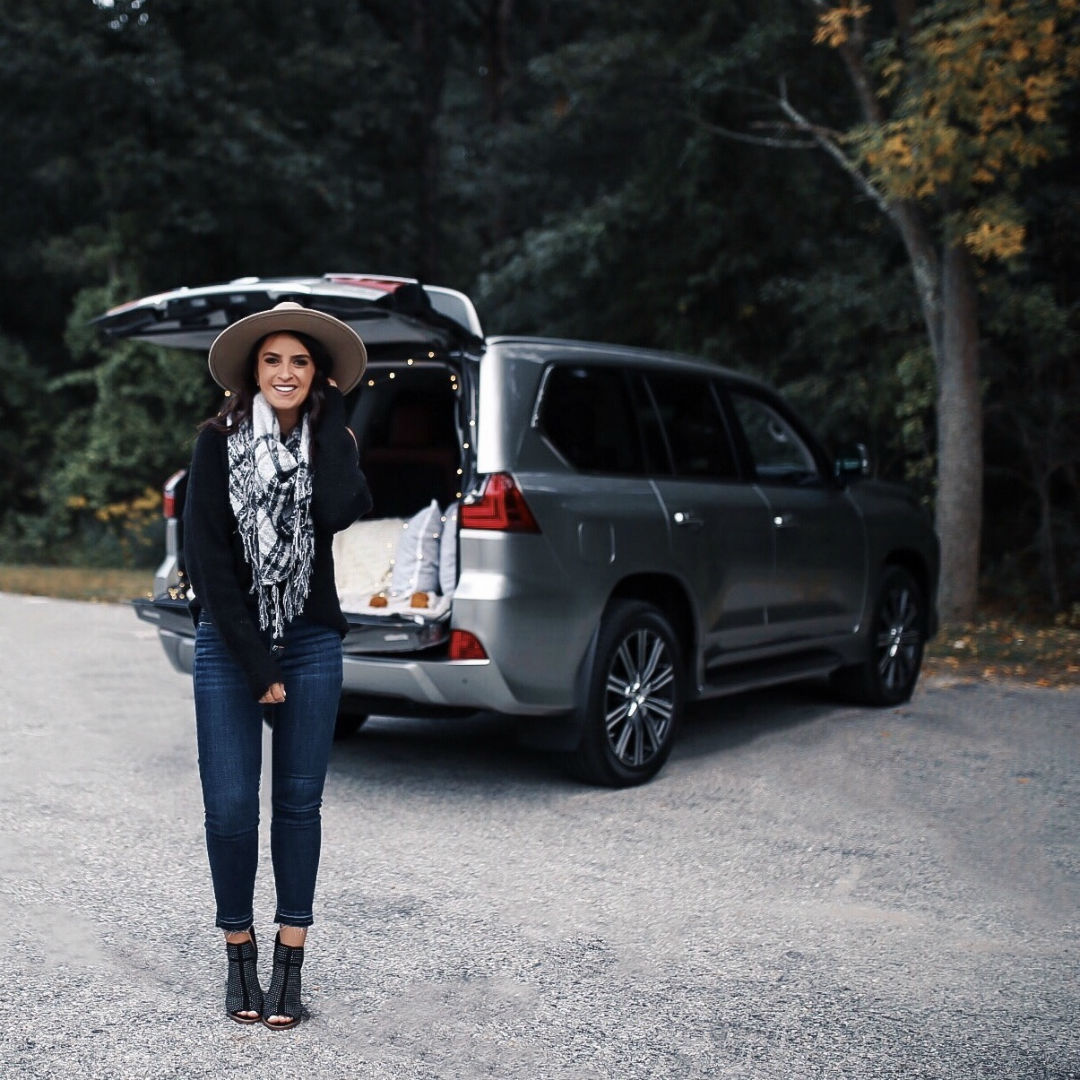 Blogger Sarah Lindner of The House of Sequins review of the Lexus 2018 LX 570