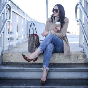 Blogger Sarah Lindner of The House of Sequins wearing J.Crew and it is their Oversized crewneck sweater, One Teaspoon Freebirds High Waist Skinny Jeans, J.crew beige jacket, Louis Vuitton Damier Neverfull tote, and Christian Louboutin Leopard So Kate Heels