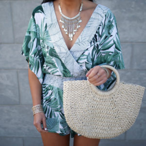 Blogger, Sarah LIndner of The House Of Sequins wearing Kendra Scott Jewelry