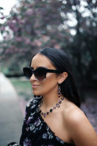 Blogger, Sarah Lindner of The House Of Sequins wearing White House Black Market