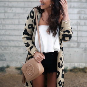 Blogger, Sarah Lindner of The House Of Sequins wearing an Amazon leopard cardigan