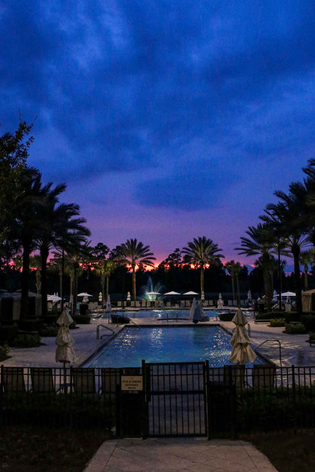 Blogger, Sarah Lindner of The House Of Sequins visiting the Waldorf Astoria Orlando