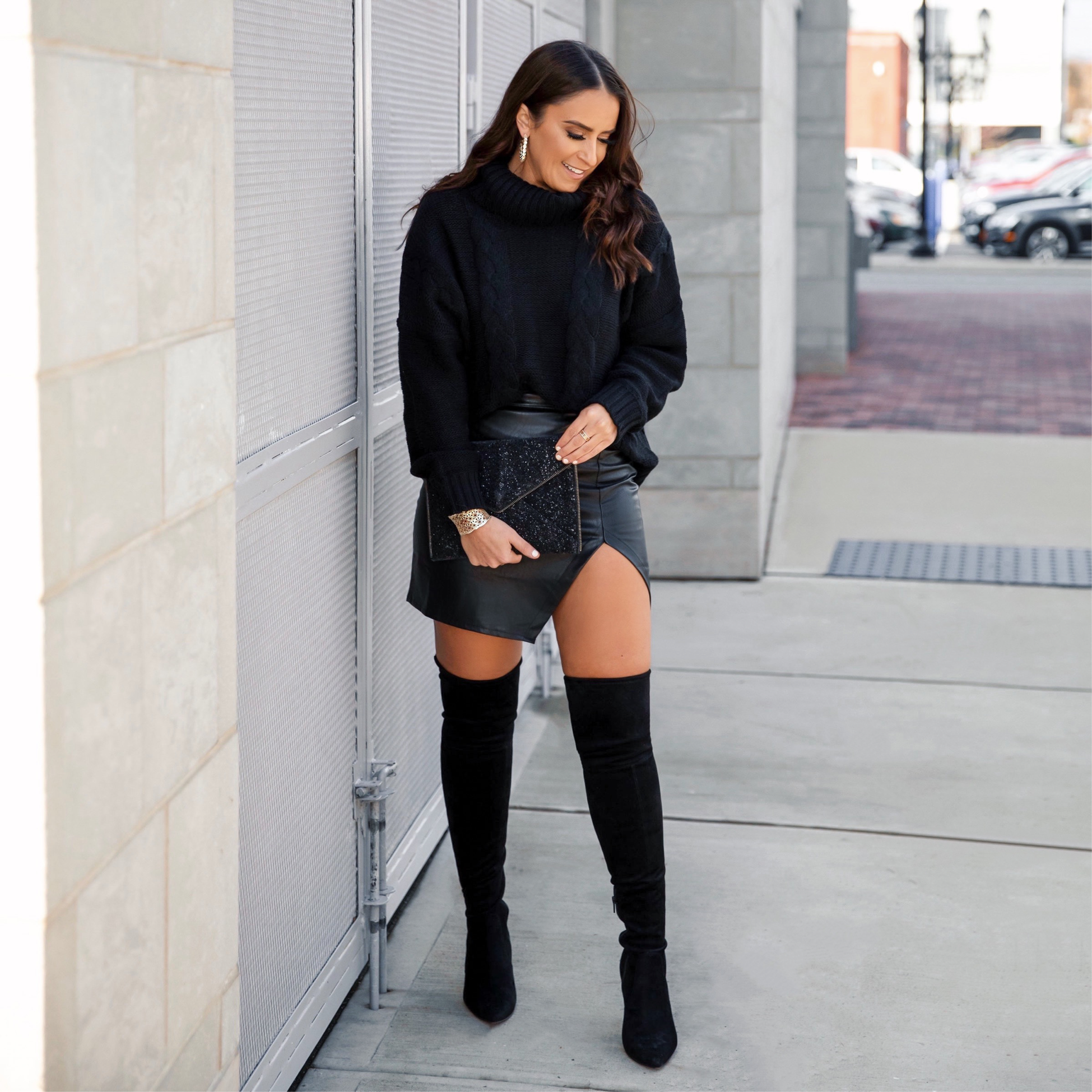Blogger Sarah Lindner of The House of Sequins wearing an all black party look