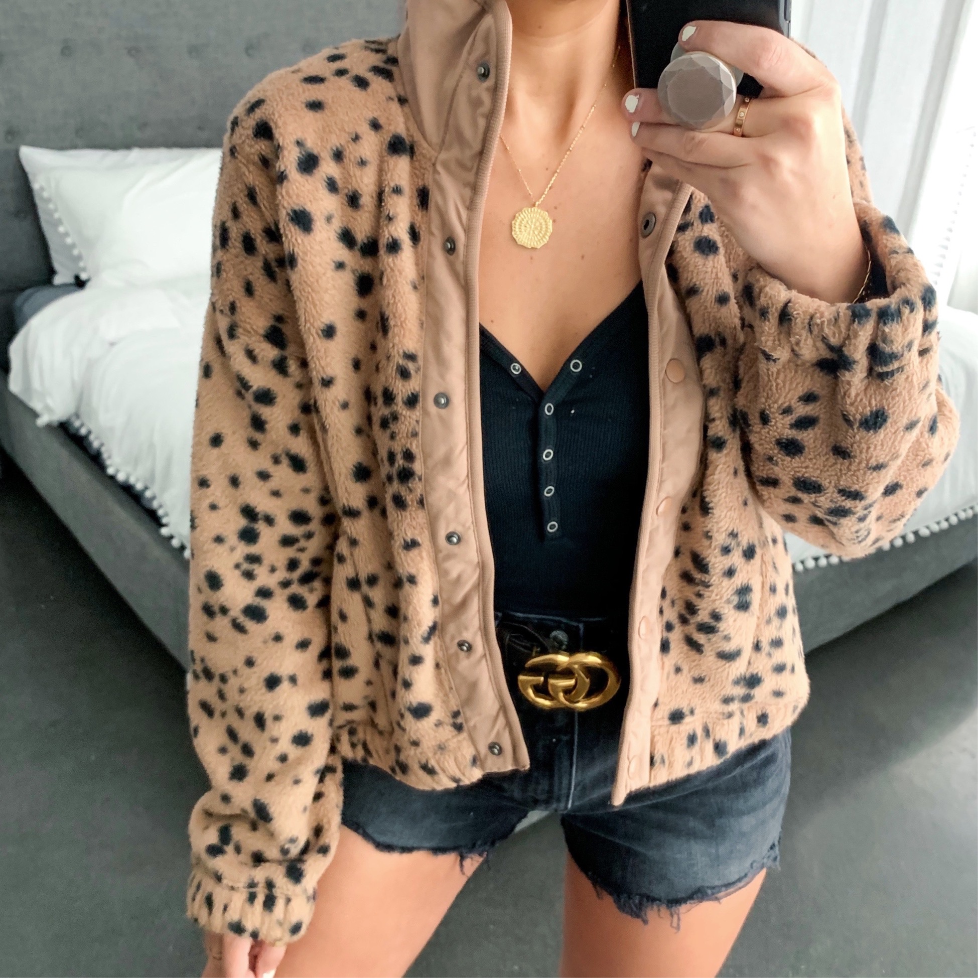 Blogger Sarah Lindner of The House of Sequins styling leopard print pieces from Abercrombie.
