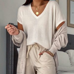 Blogger Sarah Lindner of The House of Sequins wearing loungewear from Express.