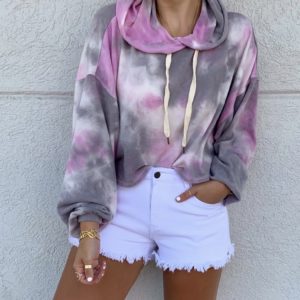Blogger Sarah Lindner of The House of Sequins styling the tie dye trend.