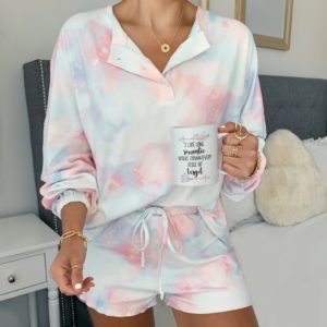Blogger Sarah Lindner of The House of Sequins sharing tie dye pajamas from Amazon.