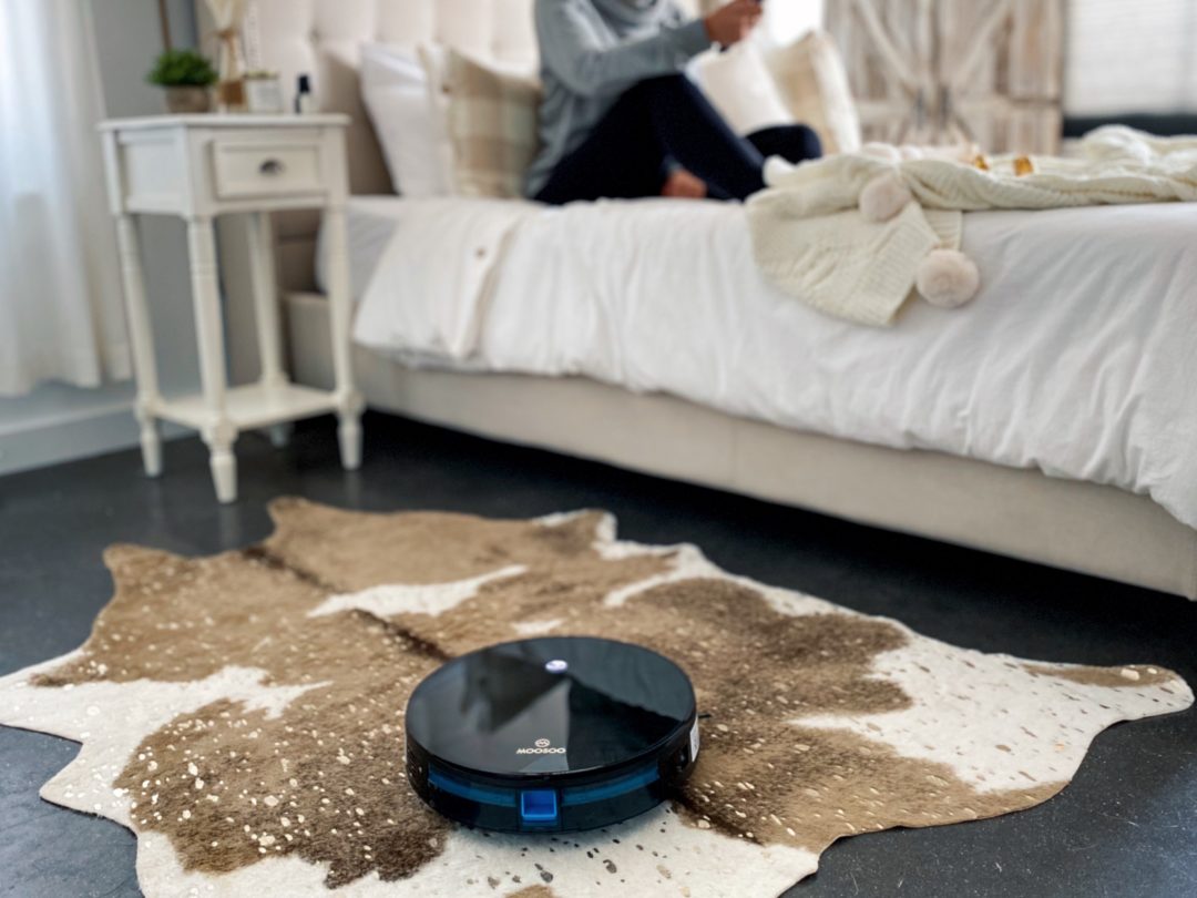 Blogger Sarah Lindner of The House of Sequins sharing EBay purchase of robot vacuum.