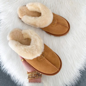 Blogger Sarah Lindner of The House of Sequins sharing Ugg slippers from Nordstrom.