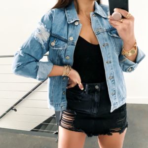 Blogger Sarah Lindner of The House of Sequins styling Spring looks from Forever 21.