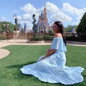 Blogger Sarah Lindner of The House of Sequins sharing Disney World Magic Kingdom travel guide..