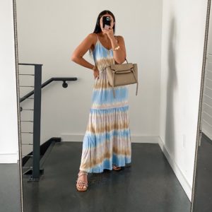 Blogger Sarah Lindner of The House of Sequins styling Walmart Fashion summer looks.