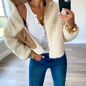 Blogger Sarah Lindner of The House of Sequins styling casual fall looks.