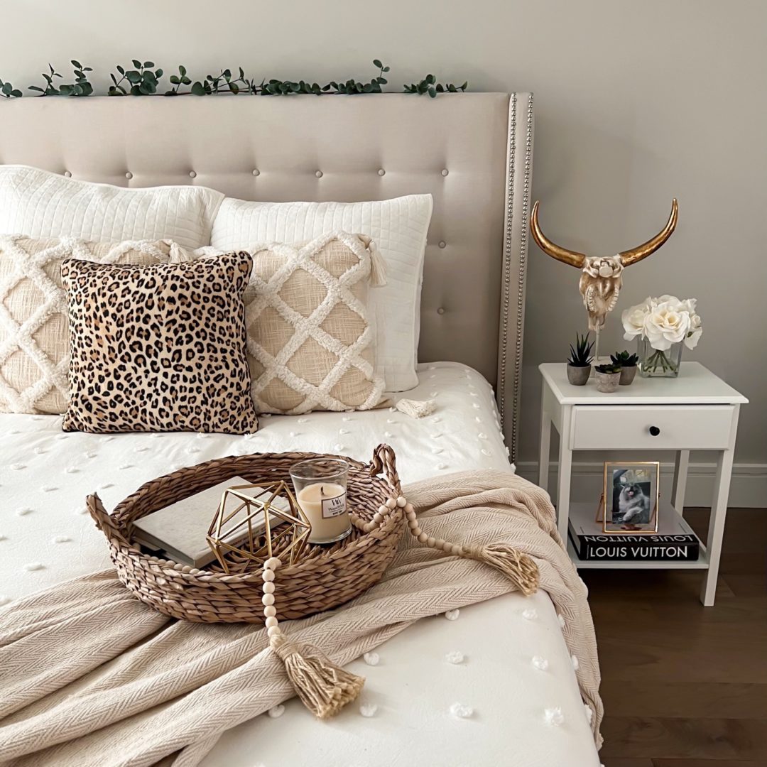 Blogger Sarah Lindner of The House of Sequins sharing a Walmart Home haul.
