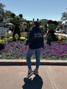 Blogger Sarah Lindner of The House of Sequins styling spring outfits for Disney looks.